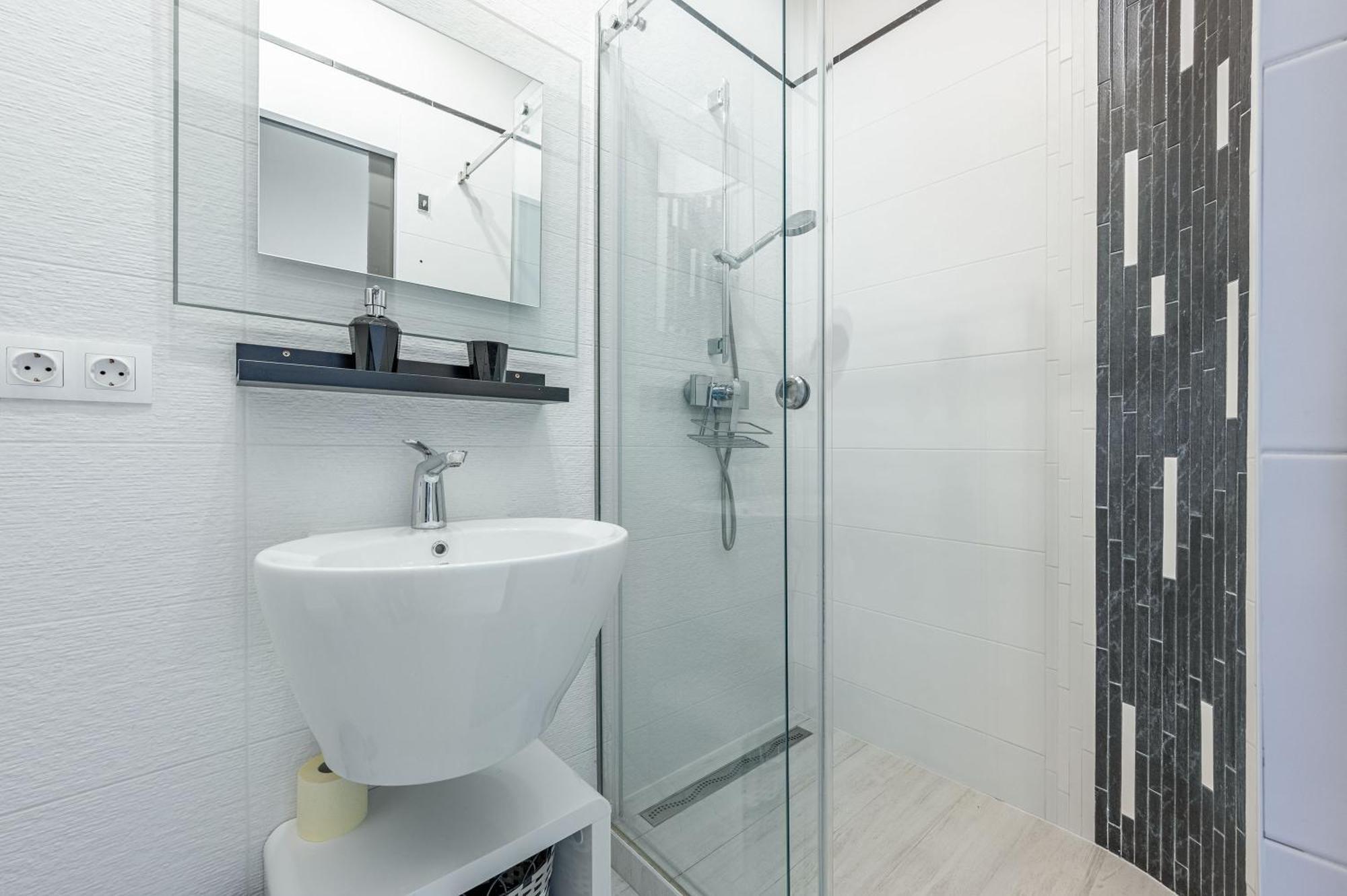 District 6Th Sense Apartment Budapest Exteriör bild