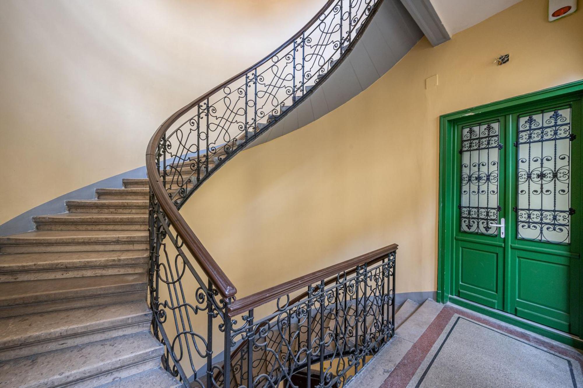 District 6Th Sense Apartment Budapest Exteriör bild