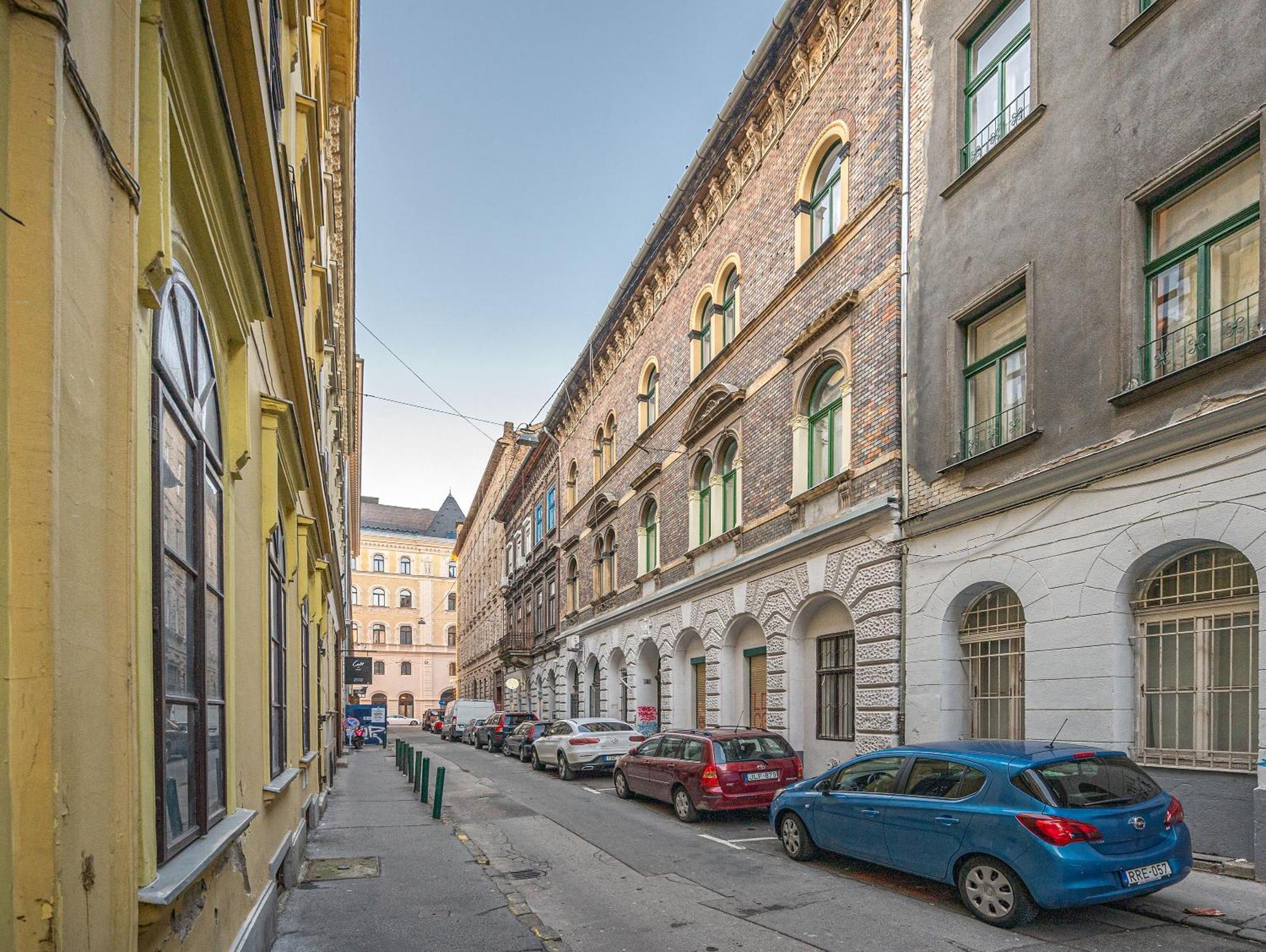 District 6Th Sense Apartment Budapest Exteriör bild